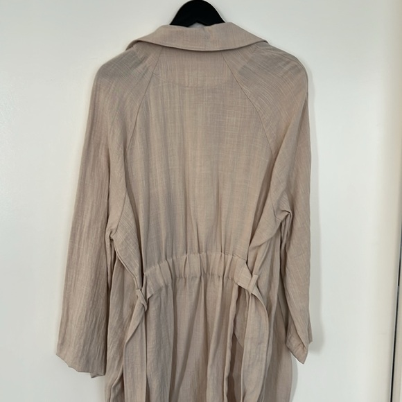 H&M trench coat - Picture 5 of 9